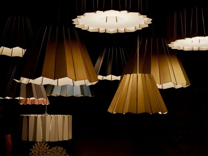 pack lampshades for moving