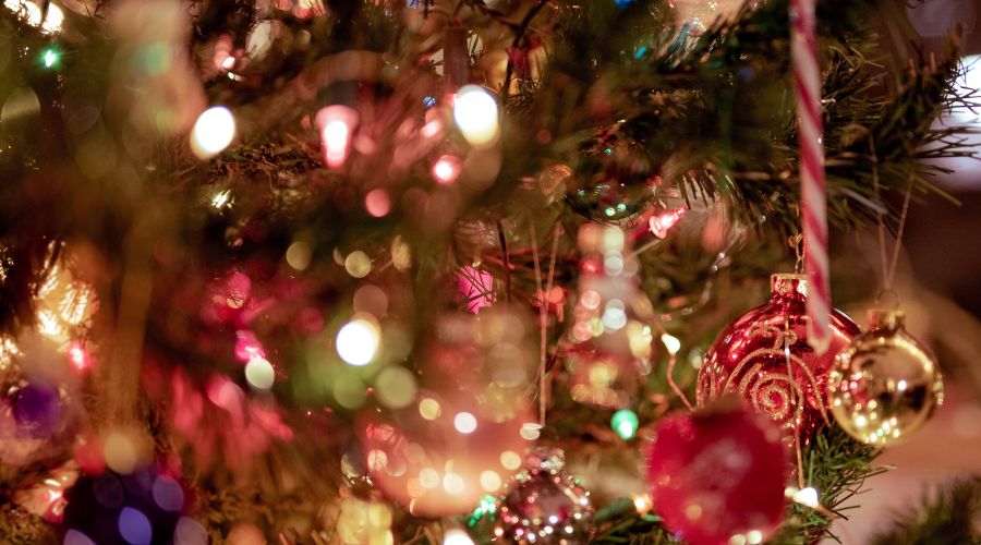 Storing Christmas tree decorations