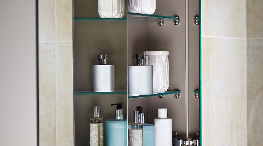 How to pack a bathroom before moving