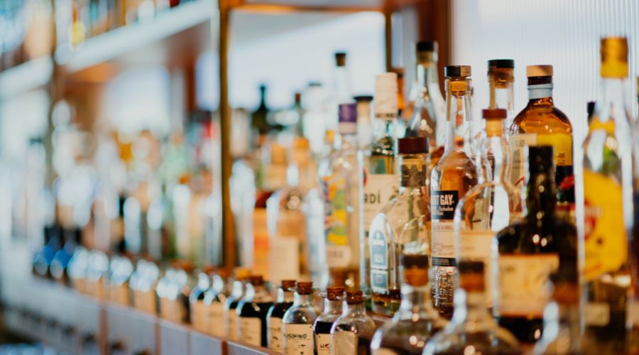 How to pack alcohol when moving home